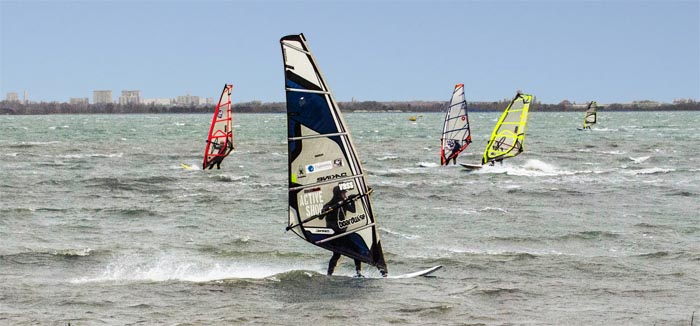 ACTIVITY WINDSURFING